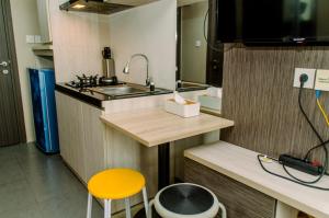 Minimalist and Comfy Studio at Bintaro Icon Apartment By Travelio