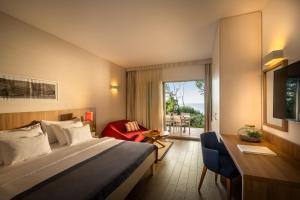 Isabella Island Hotel & Villas