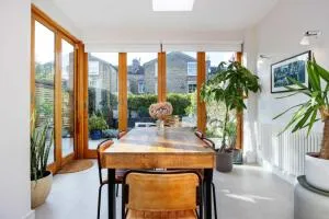 Modern Living Meets Timeless Charm - Streatham Vale