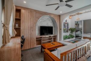 Villa Baron Brand New 2-BR in Kerobokan, Bali