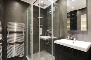 Penthouse Champs Élysées, vue sur tout Paris et la Tour Eiffel