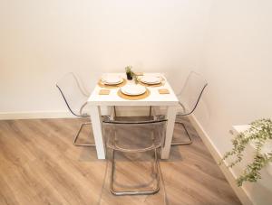 Pristine Purfleet Newly Renovated 2Bed, 2Bath