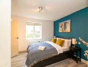 Pristine Purfleet Newly Renovated 2Bed, 2Bath