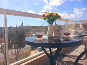 Large, 3 Bedroom Apartment in Marsascala