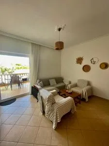 Blossom Seaside Apartment - Marathón