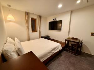 Phòng truyền thống (Traditional Room)