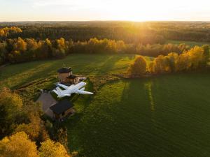 Ilmatar Airplane Lodge