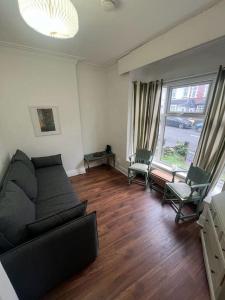 6 bed house - 12 minutes to City Centre