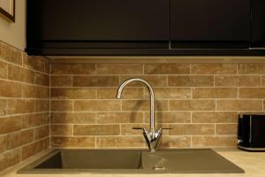 The Willow - Studio 12