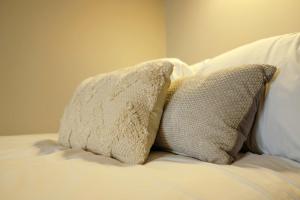 The Willow - Studio B