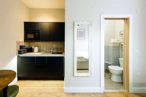 The Willow - Studio 13