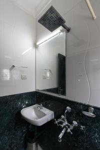 Hive Service Apartment