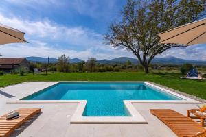 NEW 2-bedroom Villa Providenca 