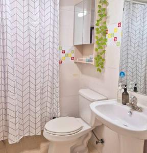 Best location Gangnam Yeoksam 2bedroom Upp to four people