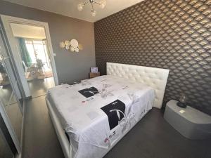 Bel appartement proche plages et hopital St Musse