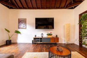 EDEN RENTALS La Laguna Heritage Residence