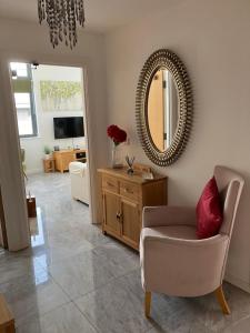 SWANSEA BAY, MARINA & ARENA VIEW Mins to BEACH & CITY