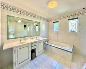 Villas La Villa Verte, Piscine privative : photos des chambres