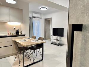 Laurel Metro Apartment