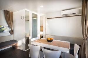 Comfort Mobile Home room in Aminess Atea Camping Resort Mobile Homes (ex Camping Njivice)