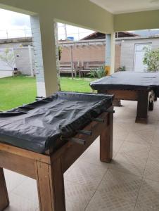 Piscina 6 QUARTO 300m PRAIA jardim churrasqueira 16 PESSOAS garagem 3 carros Monitoramento 24 horas Mesa de sinuca