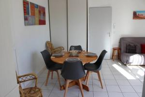 Superbe appartement climatisé vue port et mer - 4YACHT37