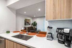 15 City View Santa Monica