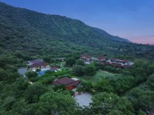 Anandam - A Luxury Resort in Udaipur - Lunda