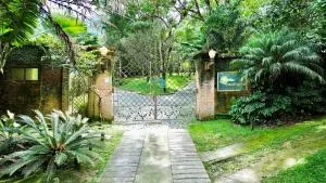 Vila Serra da Luz - 平达莫尼扬加巴