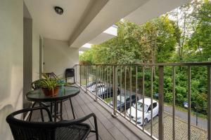 Kukuczki 7 Stylowy Apartament we Wrocławiu by Noclegi Renters