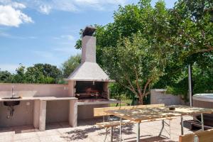 Holiday Home Hana-Stunning peninsula- with Hot Tub 