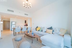 Downtown Views II Tower 1 brand new units