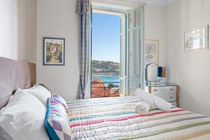 Appartement d Exception, Spacieux et Lumineux, avec Balcon et Vue Mer