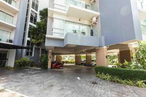 Chic Condominium Karon B201