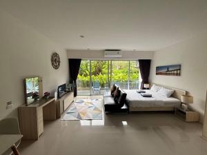 Chic Condominium Karon B201