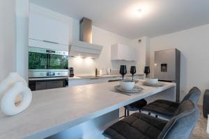 Appartements Appartement idealement situe : photos des chambres