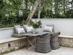 La Grande Maurague, Boutique Guesthouse with Pool near Condom Gascony, Peaceful countryside Stay in the Gers