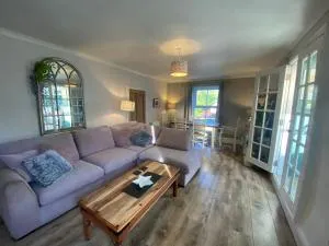 Isfryn - Llangwyllog