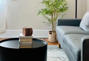 All Seasons Cottage - Game Room - Firepit By Zen Living Short Term Rental