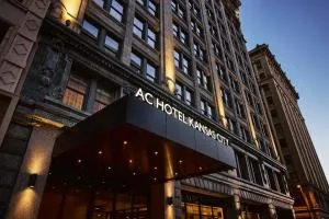 AC Hotel by Marriott Kansas City Downtown - Riverside
