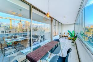 Citadel View 2BR Balcony & Parking