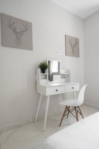 Aelia Apartments, The Luxury Suites