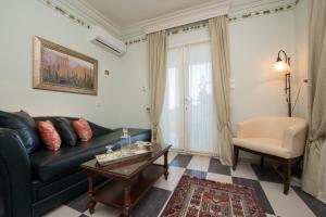 Classic Junior Suite (2 Adults)