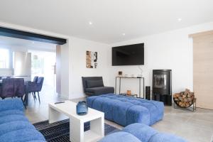 Maisons de vacances Tres jolie maison - Piscine & Jacuzzi - Les Sables - 9 personnes : photos des chambres