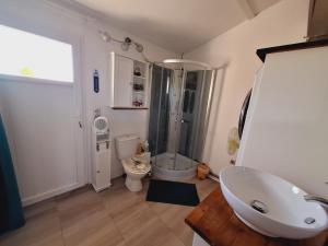Maisons d'hotes Joli studio 25m2 avec cuisine : photos des chambres
