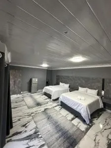 Harry's Luxury Guest House - Mahikeng