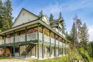 2mins to Town, AC & Sauna, Self Check-in, Full Kitchen, Free Laundry & Parking, Family Pet Friendly, Comfortably Sleeps Up To 10 - Parson