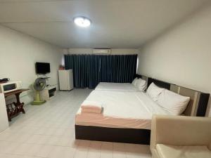 ห้องพักรายวันเมืองทองธานีตึกc5 (คุณแอ๊ด)