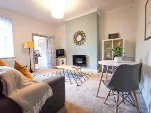 Shoreline Angel Apartments - By Week2Week - Westoe