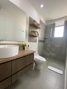 Ctgna 10 personas 3 habitaciones Playa Américas Morros